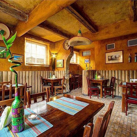 Xavito Bed and Breakfast Sanok Exterior foto