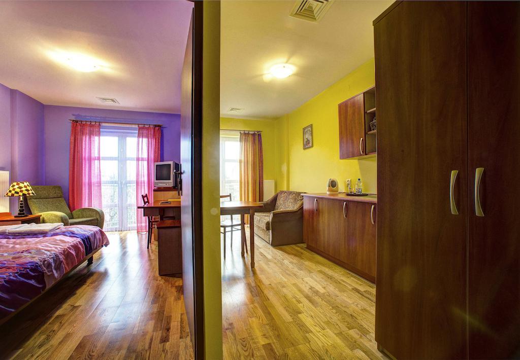 Xavito Bed and Breakfast Sanok Habitación foto